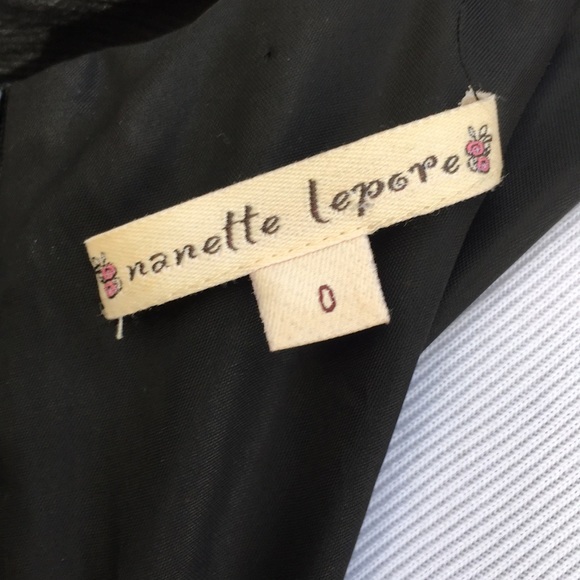 Nanette Lepore Women’s Black silk blouse - Picture 8 of 8